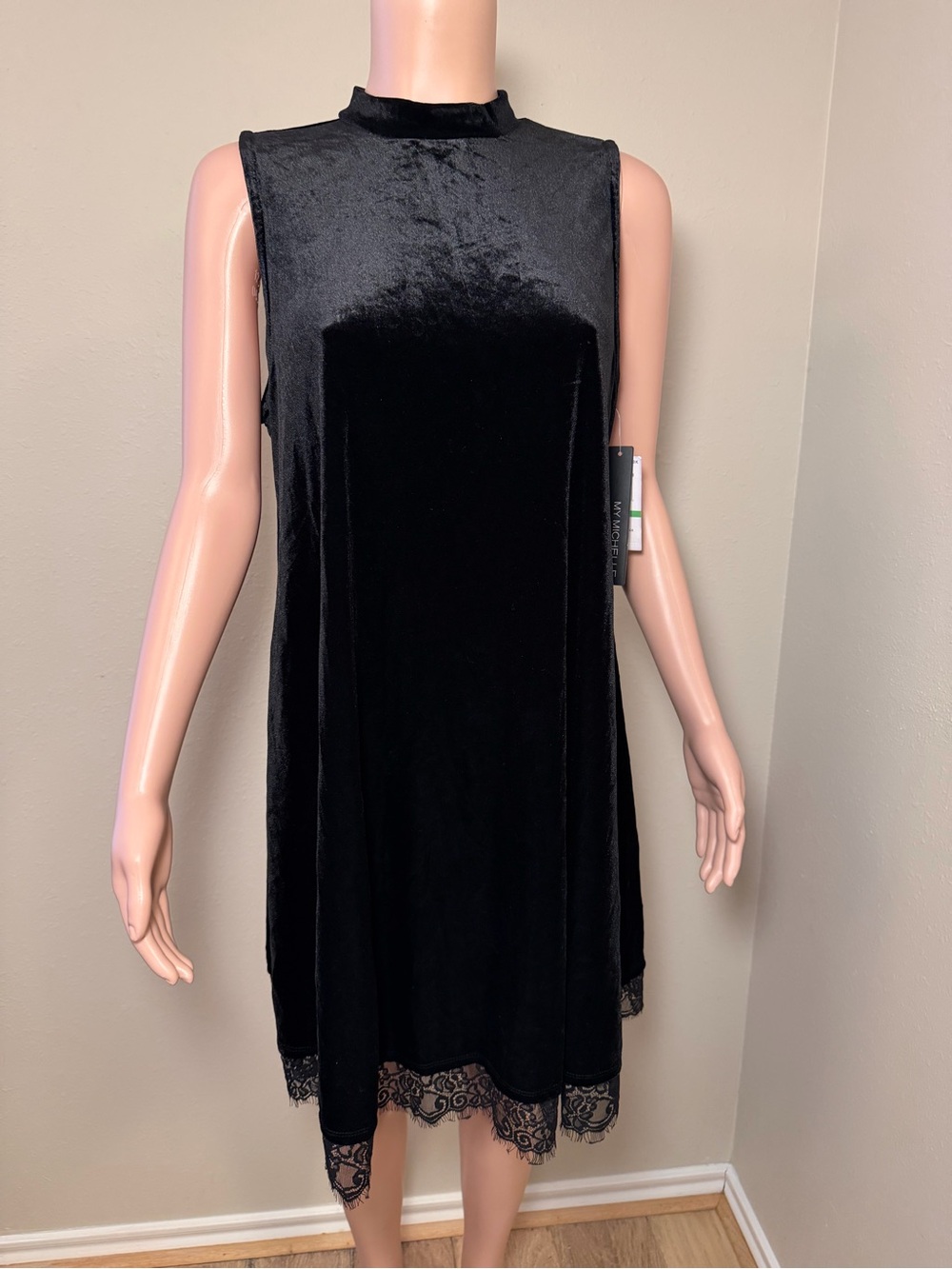 My Michelle Women’s L Black Velvet Sleeveless Mock Neck Lace Trim Dress NWT